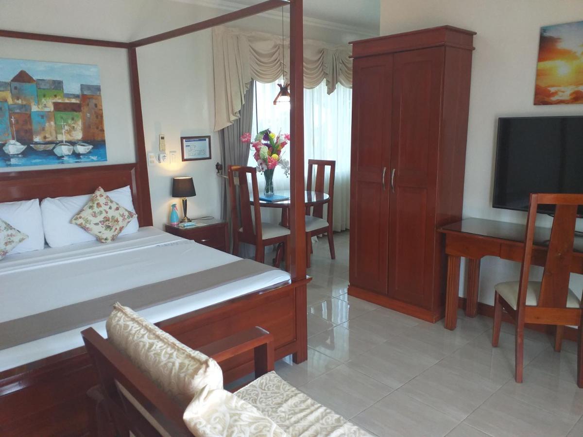 Ocean Breeze Resort 톨레도 외부 사진