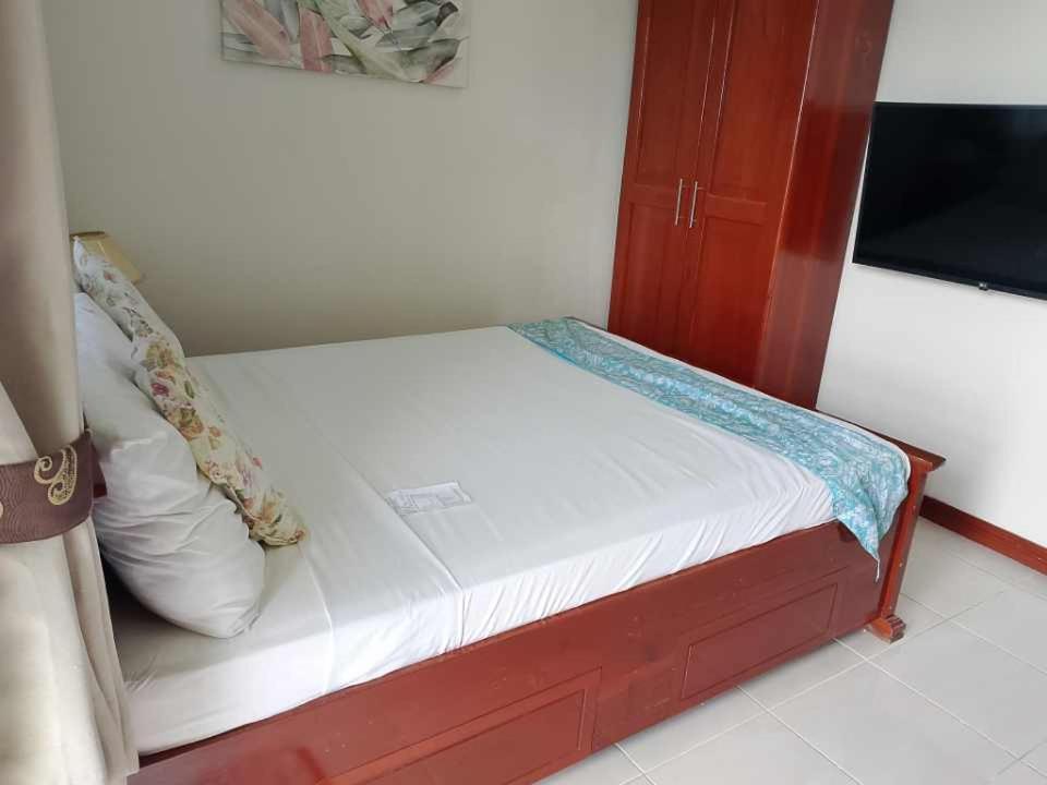 Ocean Breeze Resort 톨레도 외부 사진
